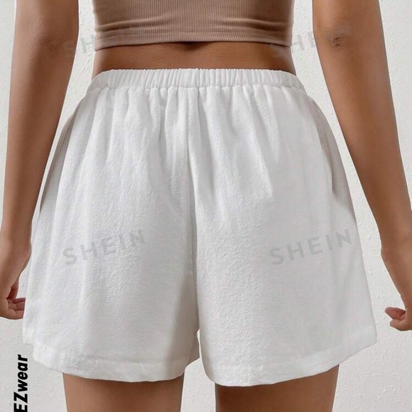 White Linen Shorts - Picture 2 of 5